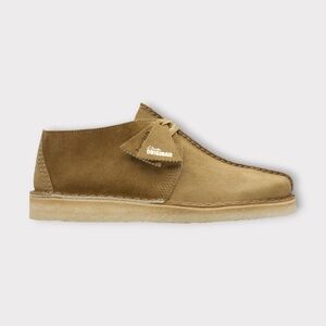 Mens Clarks Desert Trek Boot in Dark Olive Combi Suede. 26176531